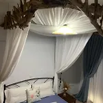 Mary's Stómion