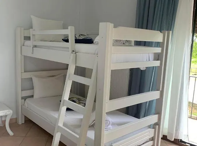 Mary's * Στόμιο